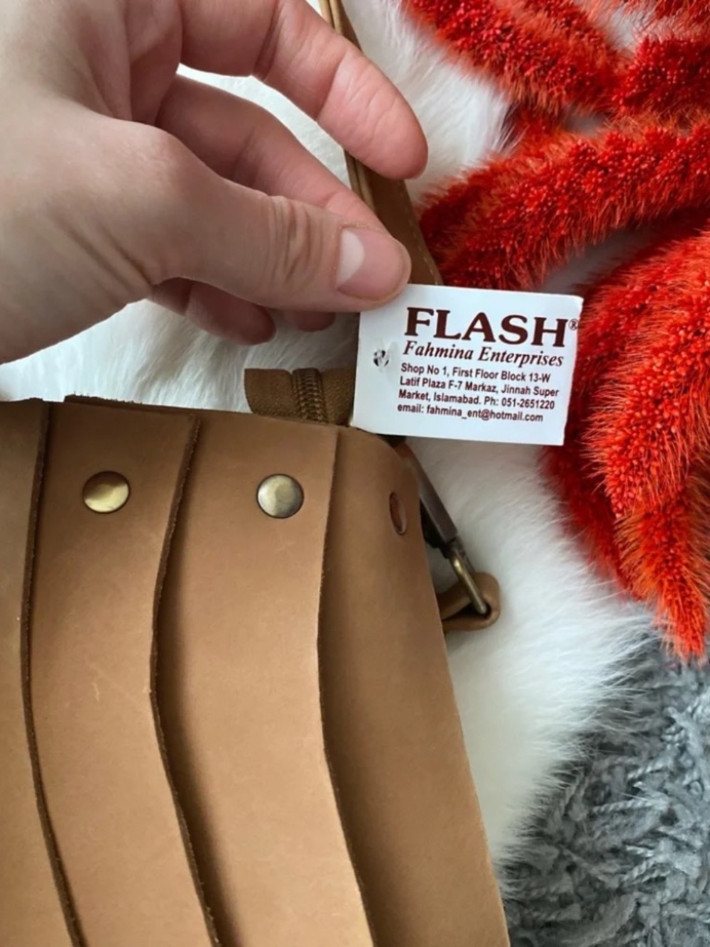 NWOT 100% genuine leather bucket bag - Picture 2 of 7